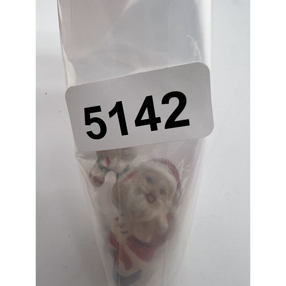 Vintage Holiday Party Home Decoration Christmas Santa Claus Figurine - 1.75" - Picture 5 of 5